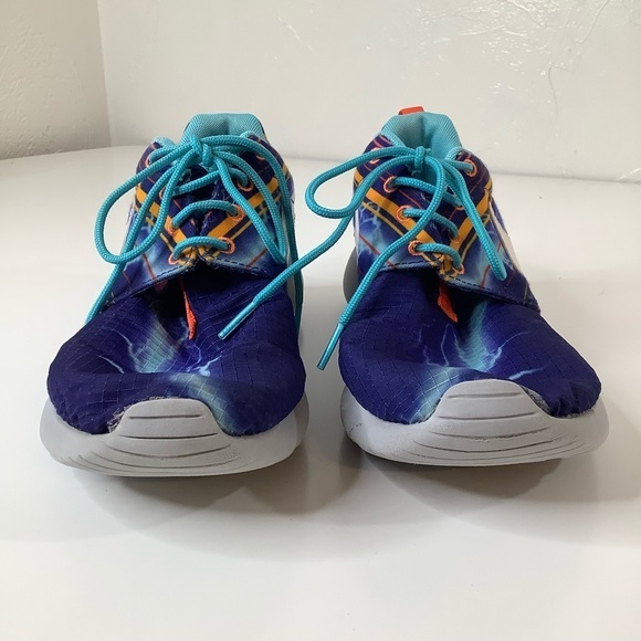 Nike Roshe run lighting bolt sneakers SZ 6.5 youth - Picture 3 of 13